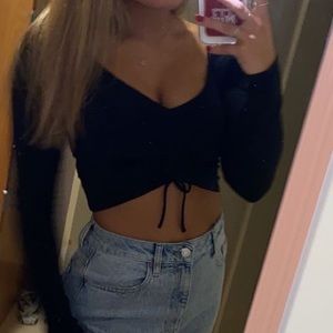 2 PACSUN long sleeve crop tops